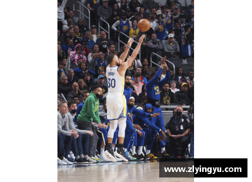 盈彩网库里加冕NBA历史三分王未来谁能超越他_